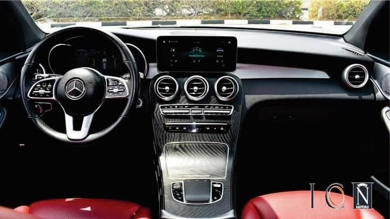 Mercedes-Benz GLC 300 4MATIC