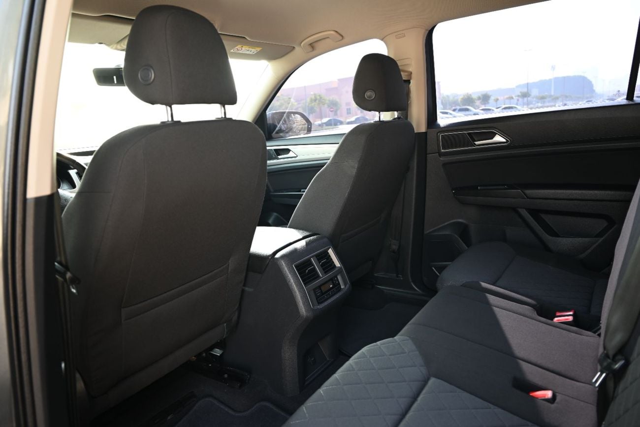 Volkswagen Teramont Trendline 3.6L - 0% DP - GCC SPECS - VOLKSWAGEN TERAMONT 4WD - FIRST OWNER