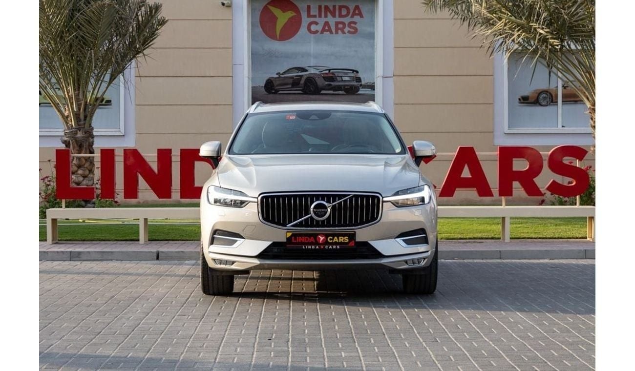 فولفو XC 60 T5 Momentum 2.0L AWD Volvo XC60 T5 2021 GCC under Agency Warranty and Service Contract with Flexible