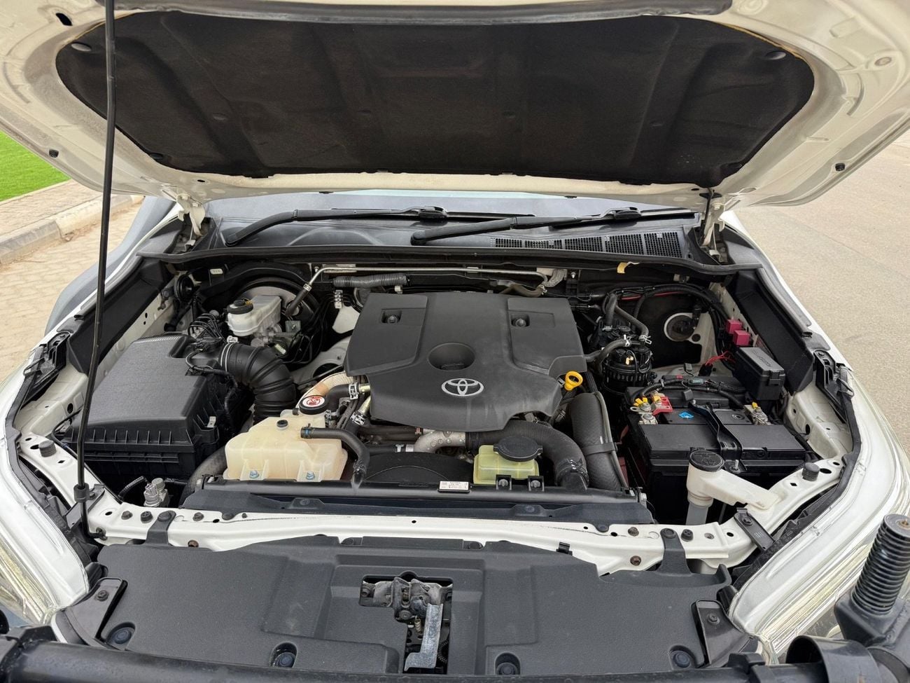 Toyota Hilux DLS SR5 export from Australia