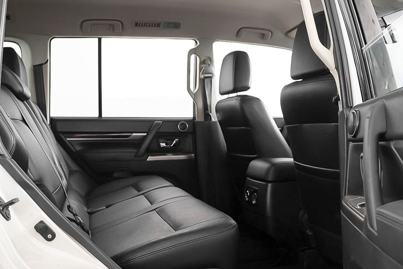 Mitsubishi Pajero GLS H/L GOLD