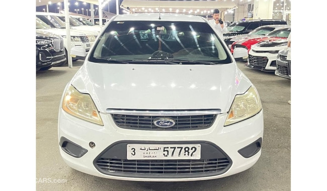 Ford Focus 2011 GCC model, 4-cylinder, automatic transmission, odometer, 395,000km