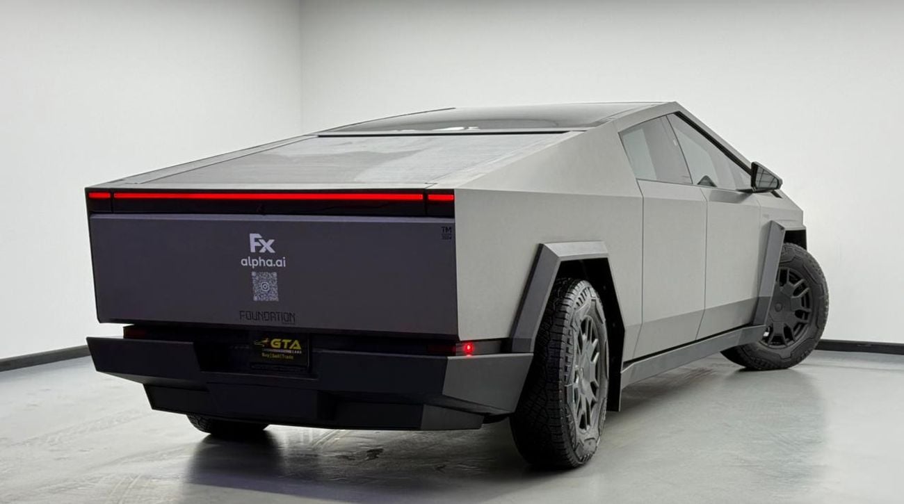 تسلا سايبرتراك 2024 Tesla Cybertruck Foundation, Armor Glass, Very Low Km, Excellent Condition, American