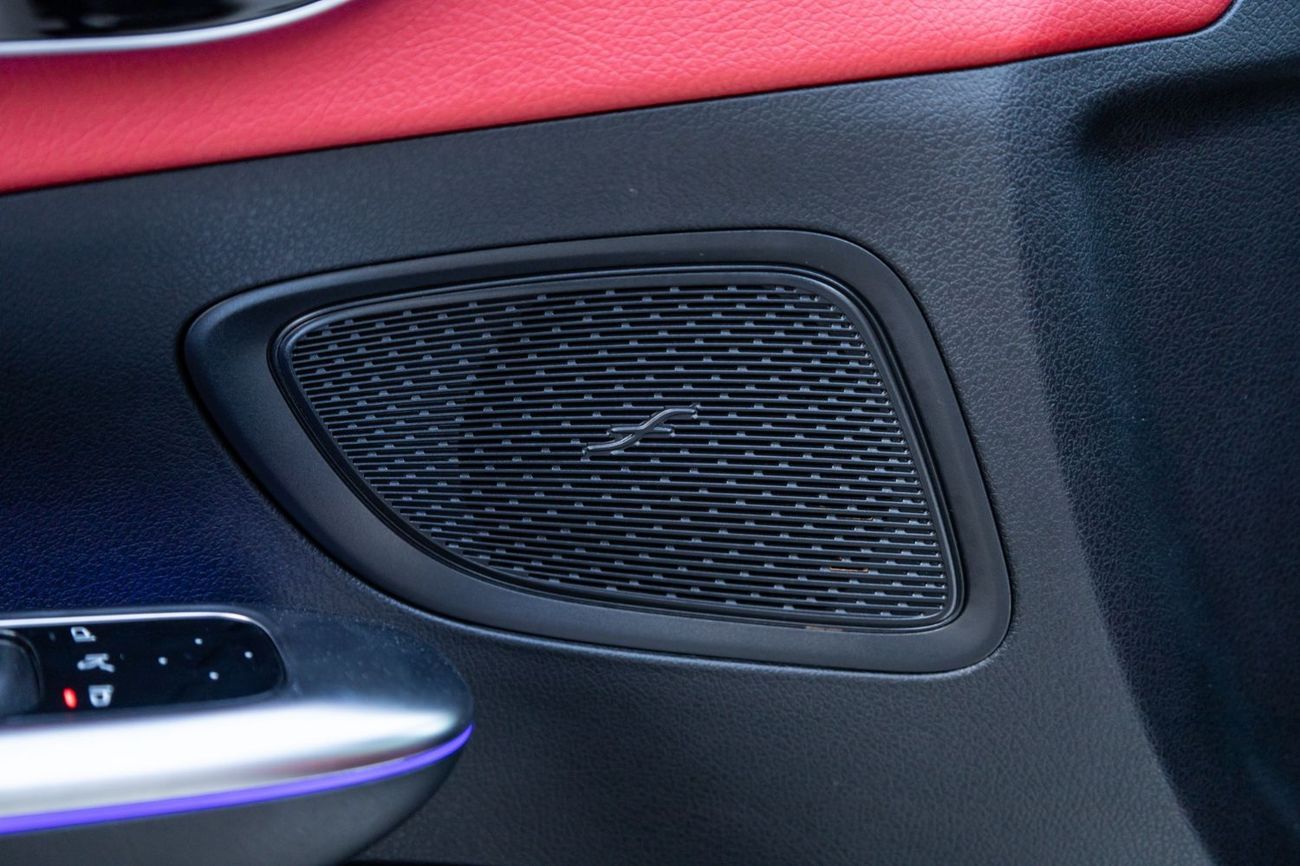 Mercedes-Benz C 200 Premium 2.0L