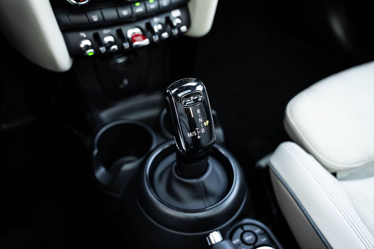 ميني كوبر إس 2023 Agency Warranty Full Service History GCC 2.0L Turbo 4 Cylinders Low Mileage