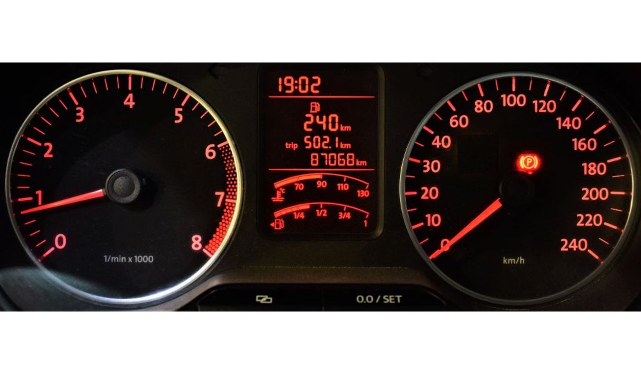 فولكس واجن أماروك 87000 KM!!!! Volkswagen Amarok TSI 2013 Model!! in Black Color! GCC Specs