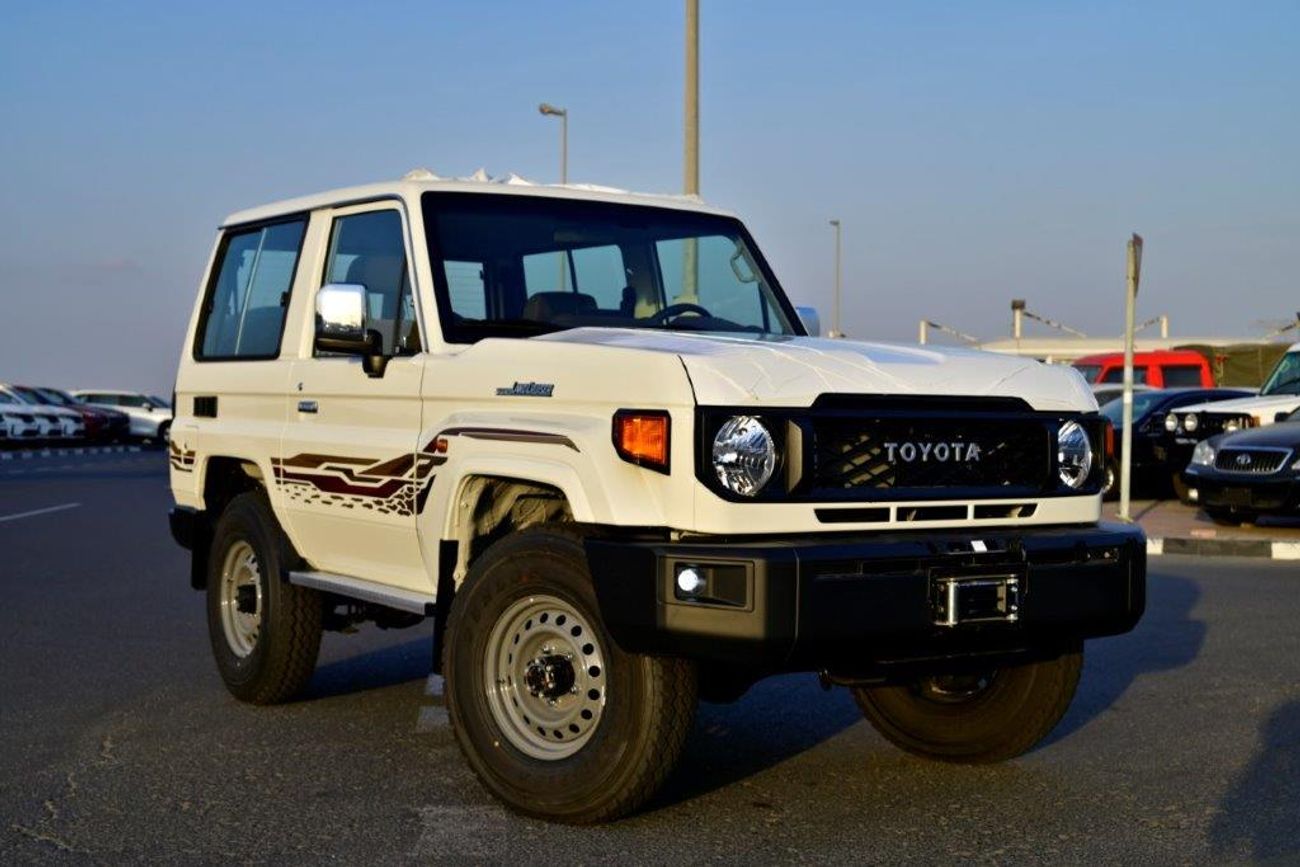 Toyota Land Cruiser 70 71 DLX V6 4.0L Petrol 5 Seater Automatic