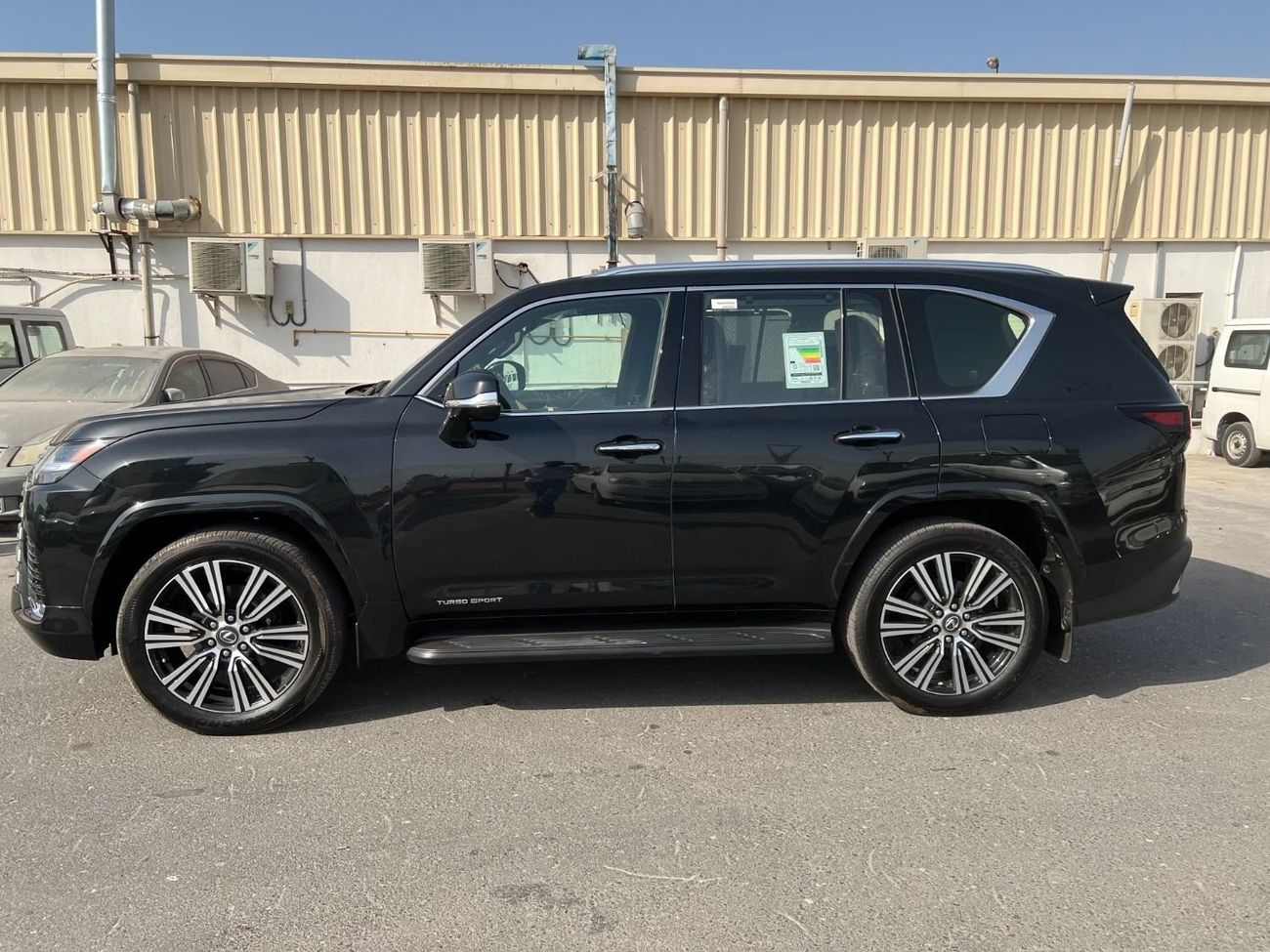 Lexus LX 600 Turbo Sport 3.5L V6 Twin Turbo (7-Seater)