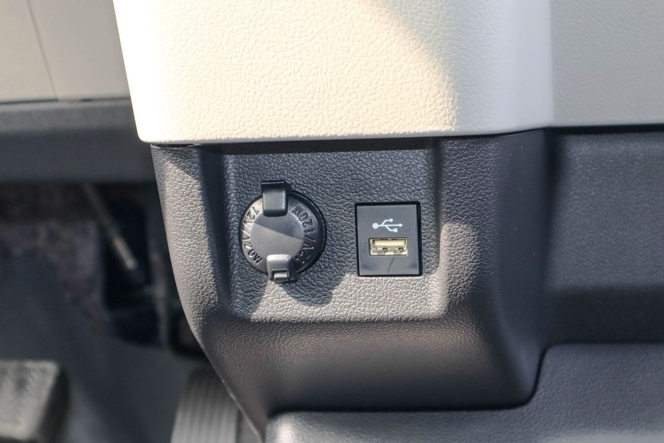 Toyota Hiace toyota hiace 2024 Automatic Patrol Passenger