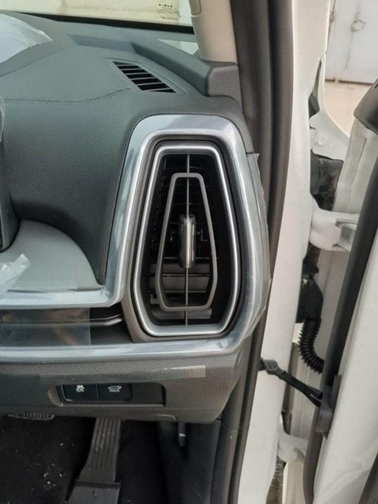 كيا سورينتو Kia Sorento 1.6L T AWD HEV Petrol