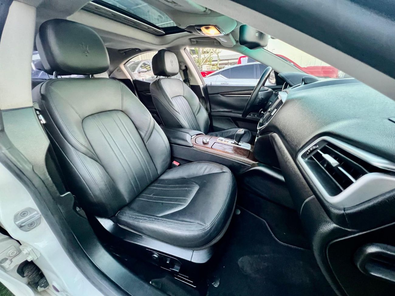 مازيراتي جيبلي S Q4 3.0L (410 HP) maelige warranty original km