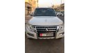 ميتسوبيشي باجيرو White, Full Option, less than 2 years, low mileage