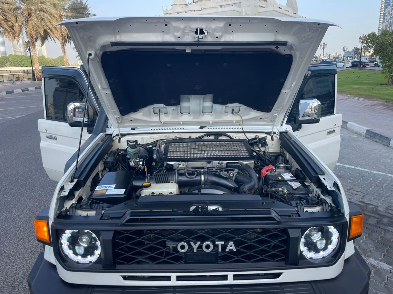 Toyota Land Cruiser Pick Up FACE LIFTED TO 2024 ,DIESEL 4.5 LITER ,RIGHT HAND DRIVE ,2018 MODEL