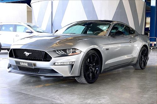 فورد موستانج GT Premium | شامل الضمان | 0 ﺪﻔﻋﺓ ﺃﻮﻟﻯ