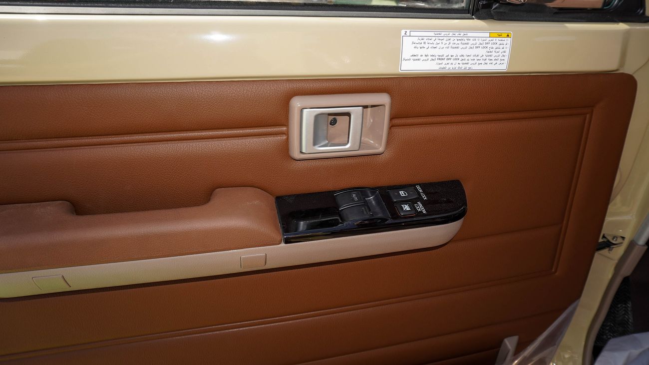 Toyota Land Cruiser Pick Up LX 4.0L V6 Single Cabin Auto