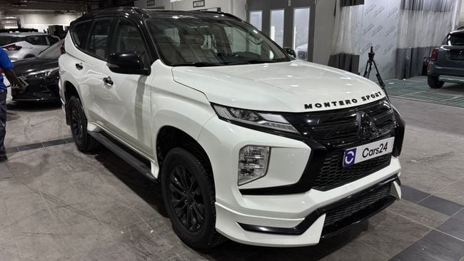 Used 2023 Mitsubishi Montero Sport for sale in UAE | Verified Second Hand Mitsubishi Montero Sport Price