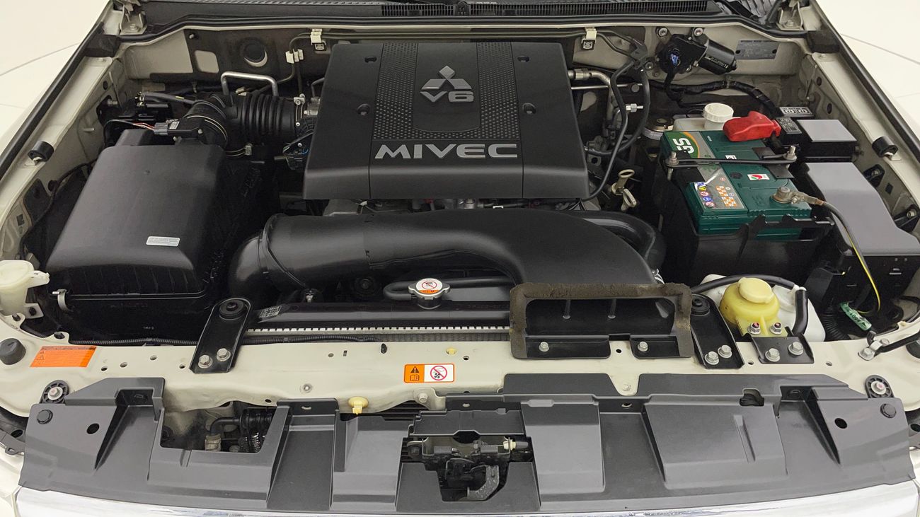 Mitsubishi Pajero GLS HIGHLINE 3.8 | Zero Down Payment | Free Home Test Drive