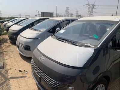 هيونداي ستاريا 3.5L Petrol, Wagon, FWD, 5Doors, Cruise Control, Rear Camera, DVD, Automatic