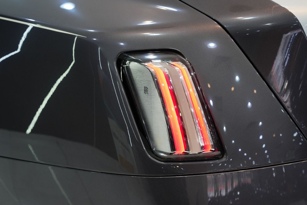 رولز رويس سبيكتر Standard Two-Tone, Bespoke Audio, Starlight, Illuminated Fascia, Dealer Warr + Serv!!