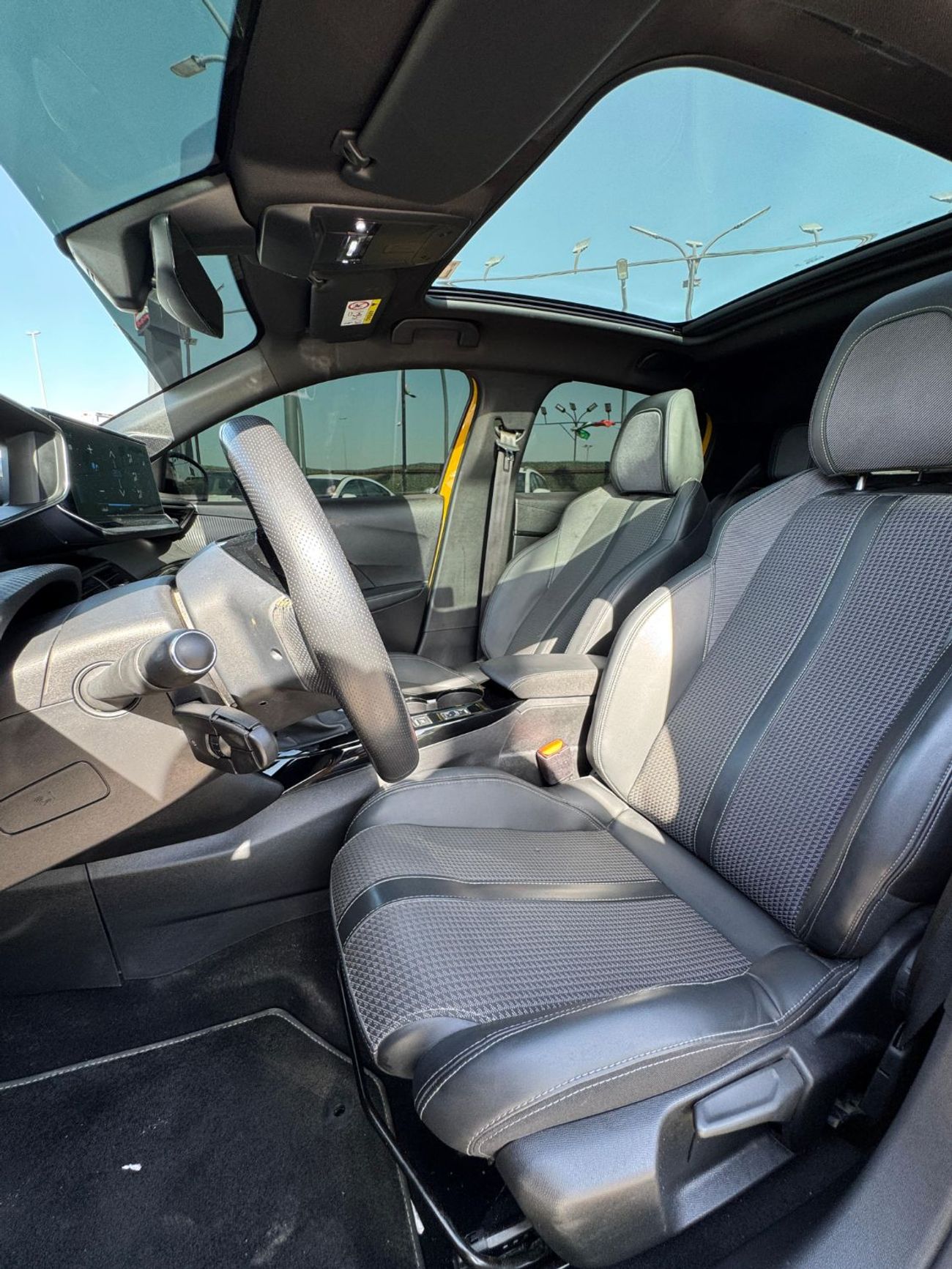 بيجو 208 GT Line 1.2L