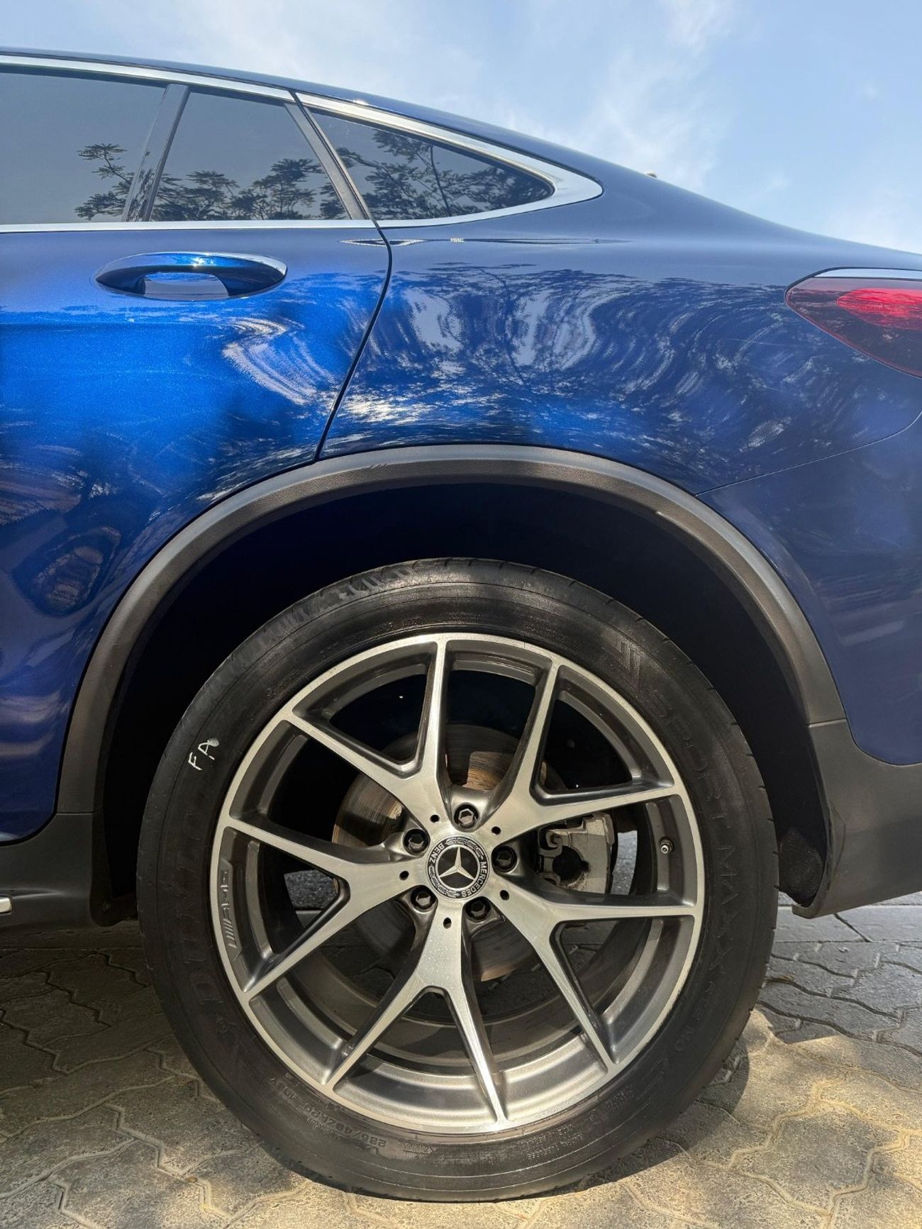 Mercedes-Benz GLC 300 4MATIC 2.0L