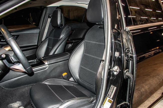 Mercedes-Benz C-Class STANDARD, миниатюра 28