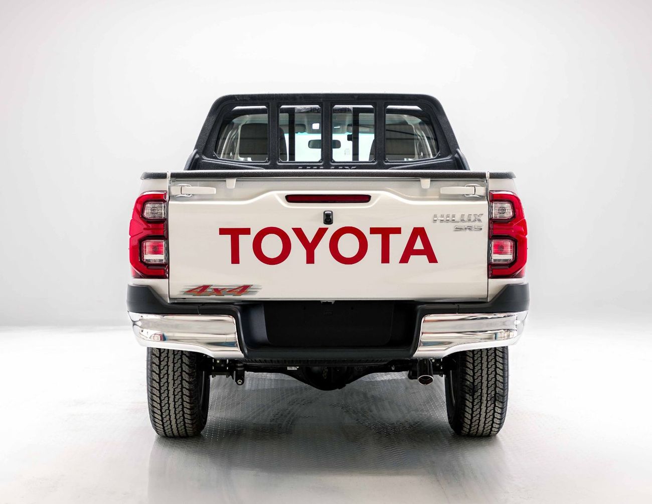 Toyota Hilux 2025 Toyota Hilux HI 2.7 - Platinum White Pearl Inside Black | Export Only