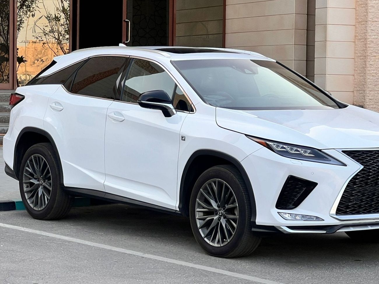 لكزس RX 350 F-Sport 3.5L (296 HP)