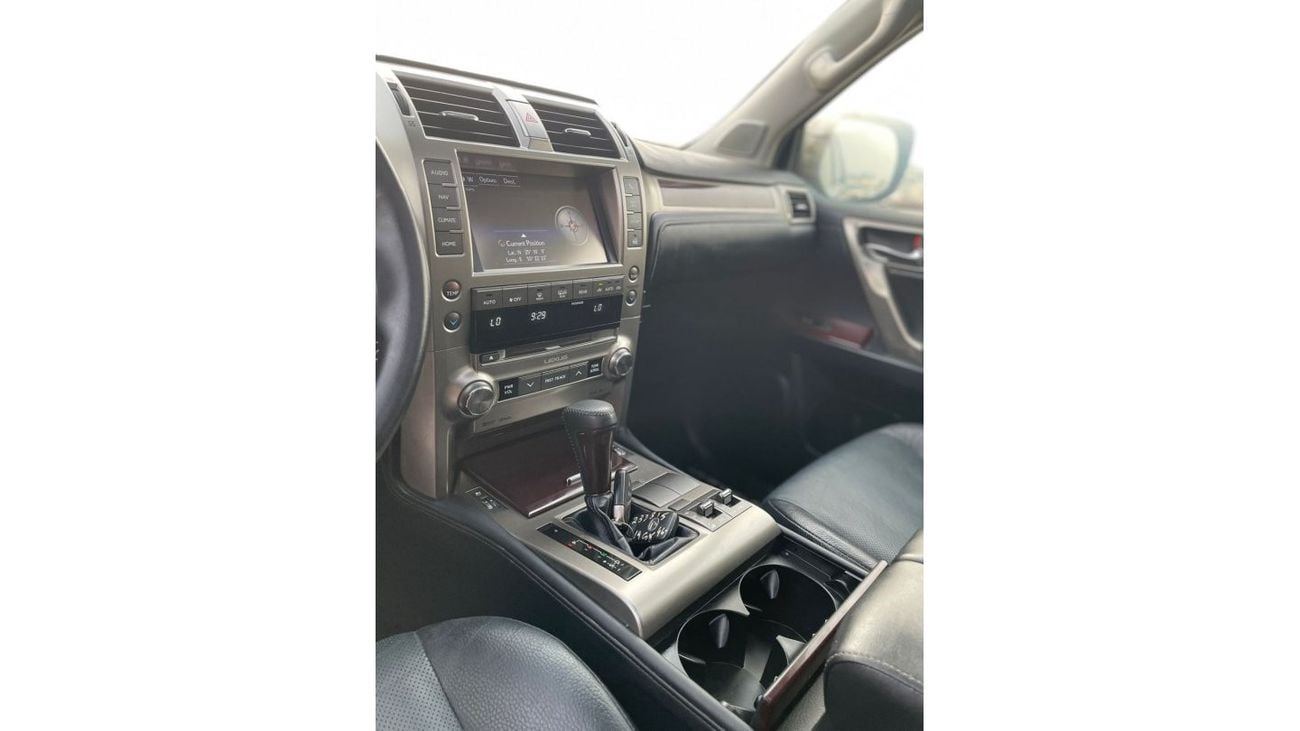 Lexus GX460 2019 Lexus GX460 Premium 4.6L V8 - AWD 4x4 Full Option 7 Seater With PS And Radar  - 57,400 Mileage