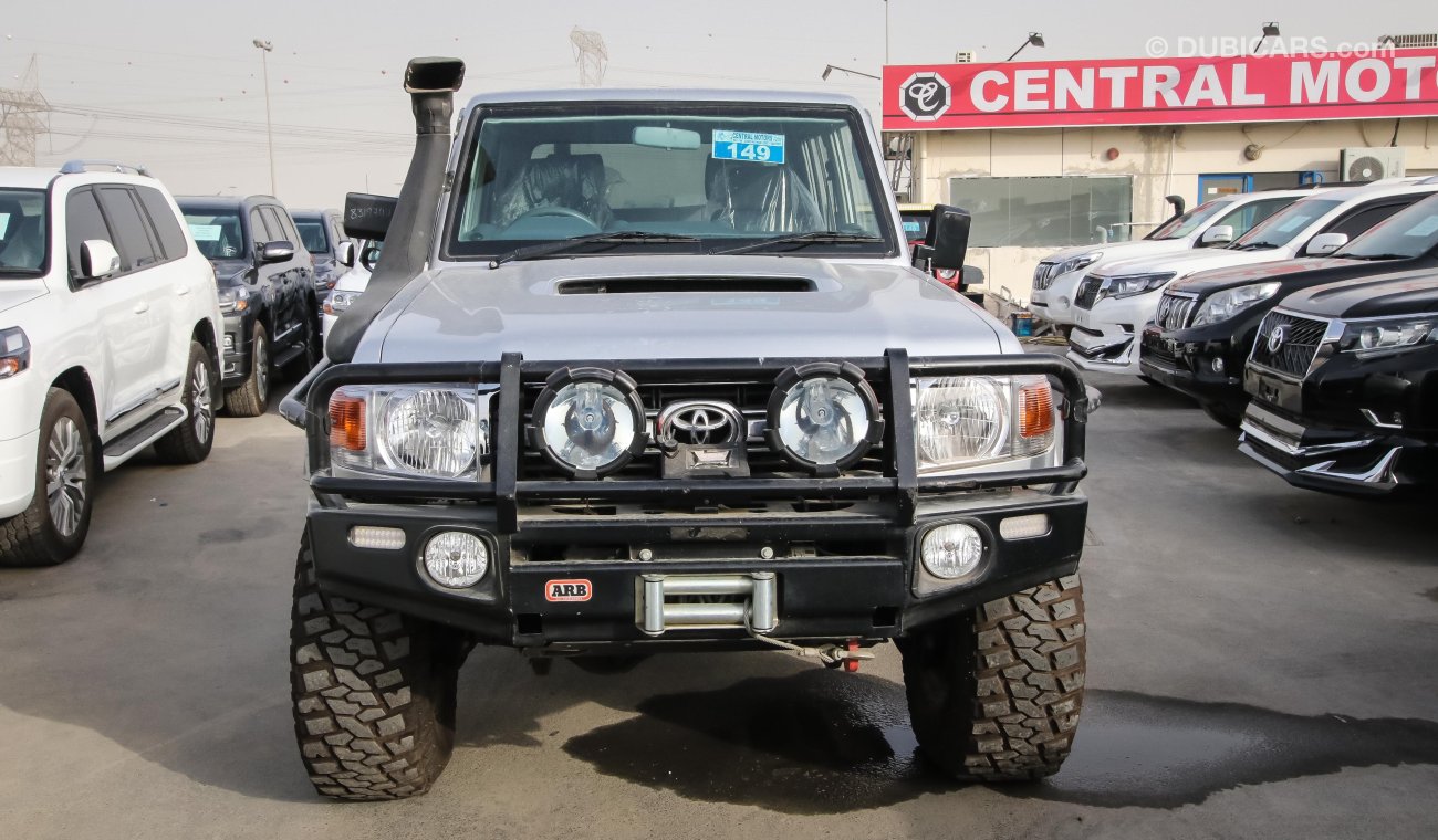 Toyota Land Cruiser Pick Up 4.5cc V8 diesel manual Right hand drive dual cab low kms for EXPORT ONLY