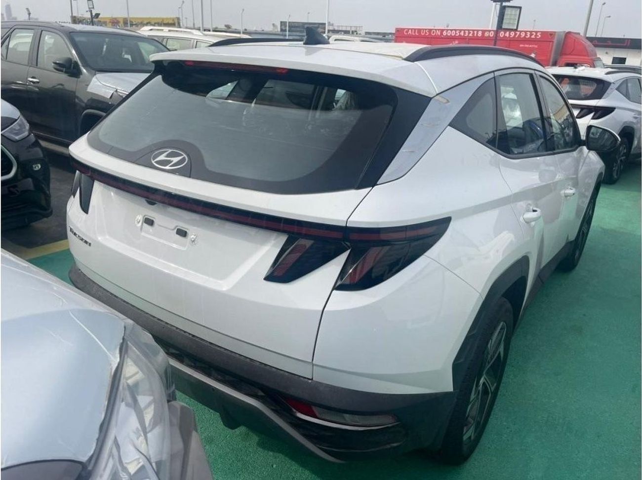 هيونداي توسون 2.0 WITH  BUSH STRAT .19 ALLOW WHEELS .SCREEN. CAMERA. DIGITAL KM .ELECTRIC BAG