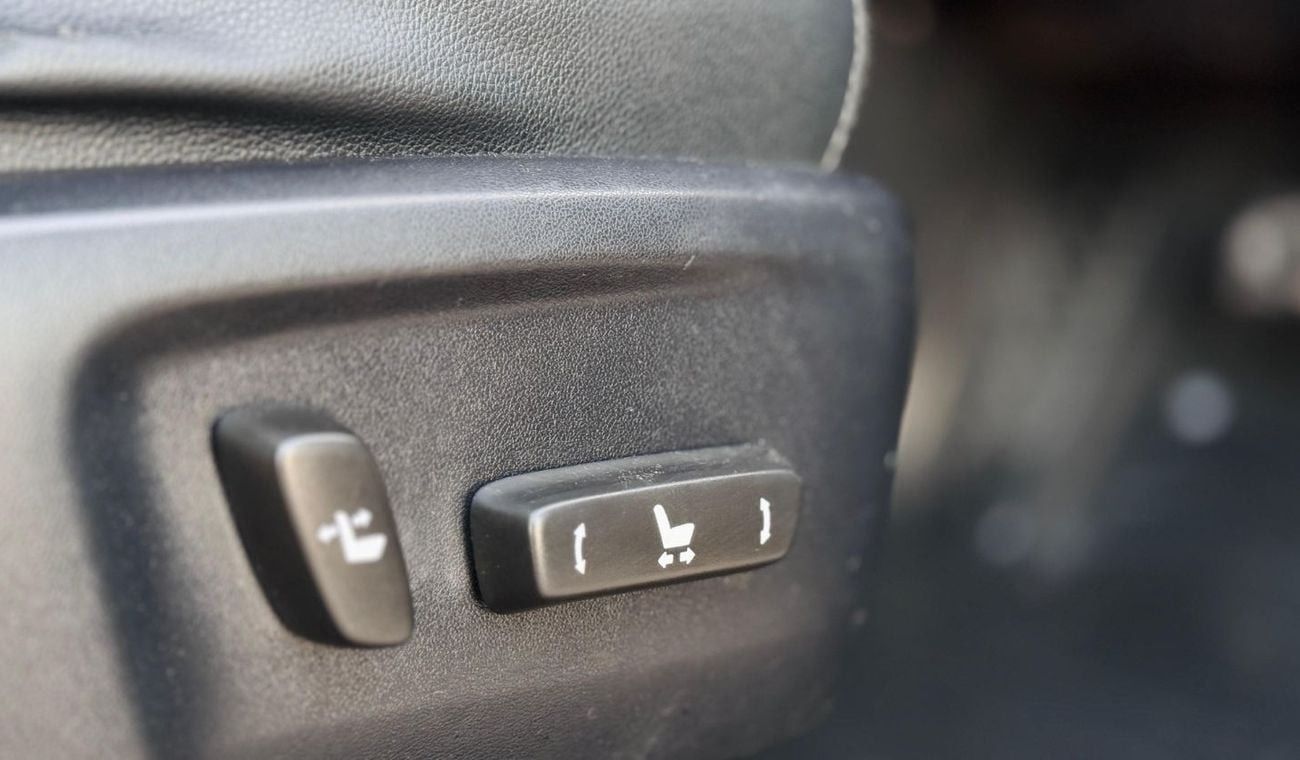 Toyota Hilux PREMIUM CONDITION | RHD | AT | 2018 | 2.8L DIESEL ENGINE | ELECTRIC SEAT