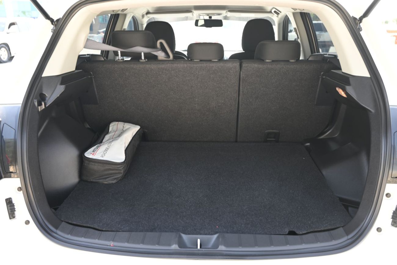 Mitsubishi ASX GLX Mid 2.0L FWD APPLE CAR PLAY - 770 AED - MITSUBISHI ASX 2.0 GLX 2022 - LOW MILEAGE - GCC SPECS