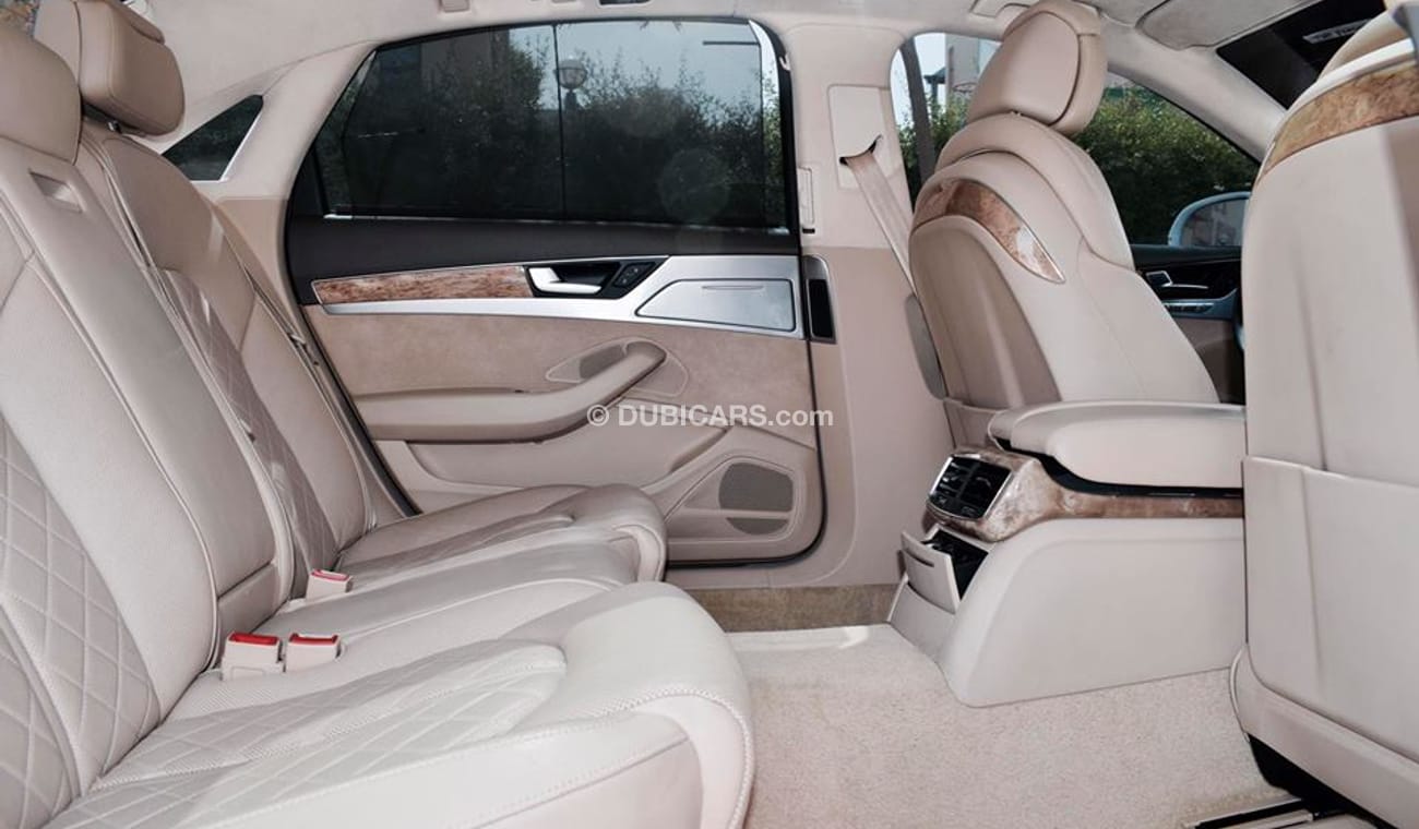 Audi A8 4.2L Quattro