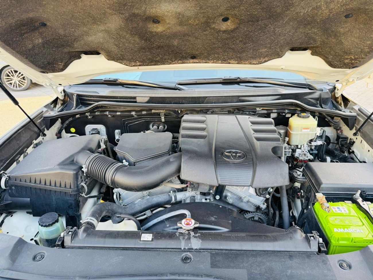 تويوتا لاند كروزر Toyota landcruise 2019Model GXR 4.0L V6 petrol Engine Colour White Transmission Automatic Interior.B