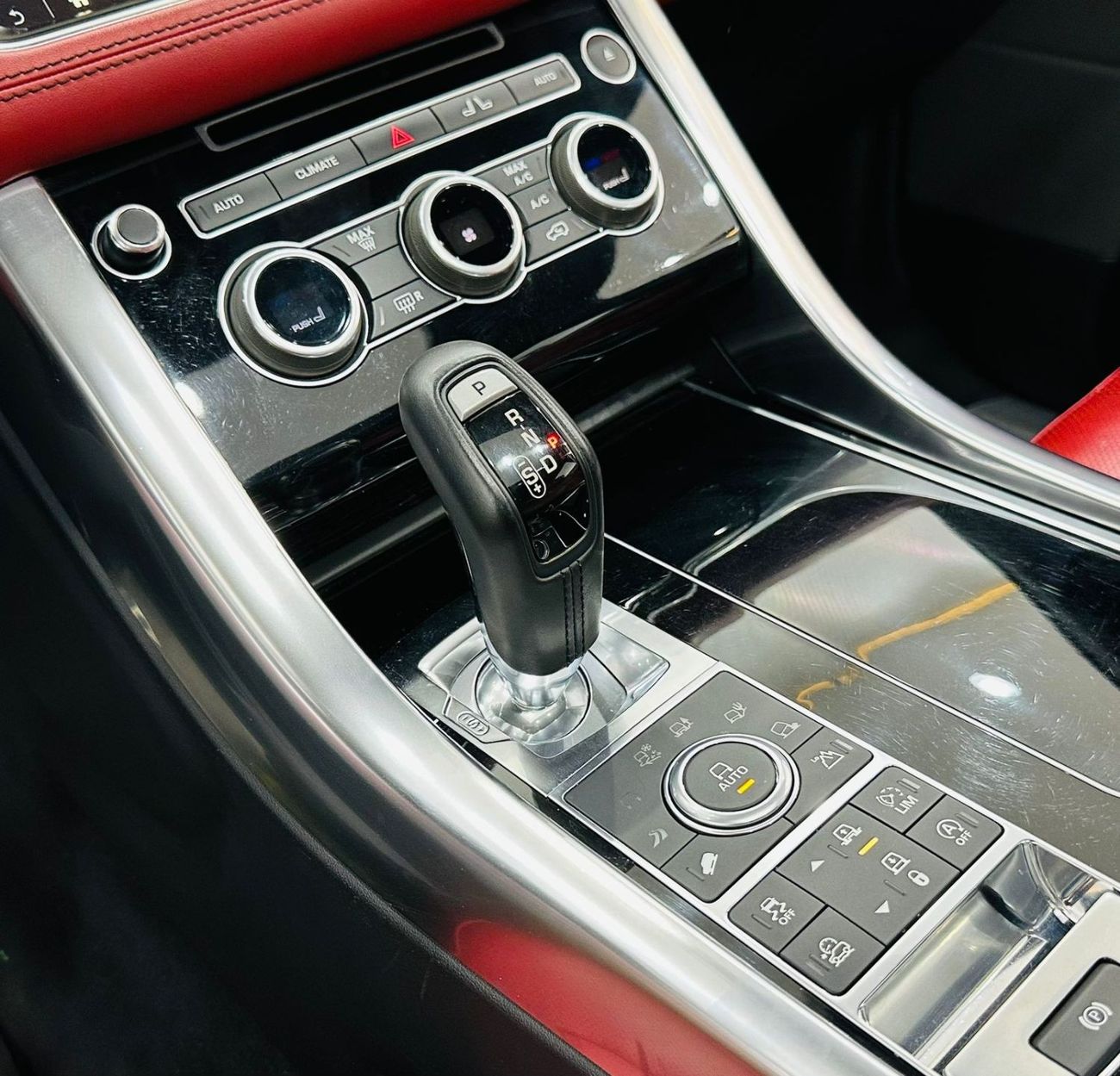 Land Rover Range Rover Sport 2017 range Rover Sport SuperCharged, March 2025 Warranty, Full Service History, GCC