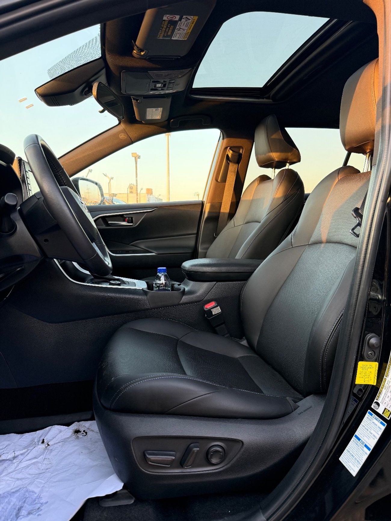 تويوتا راف ٤ 2022 TOYOTA RAV4 SE HYBRID 4x4 FULL OPTIONS IMPORTED FROM USA