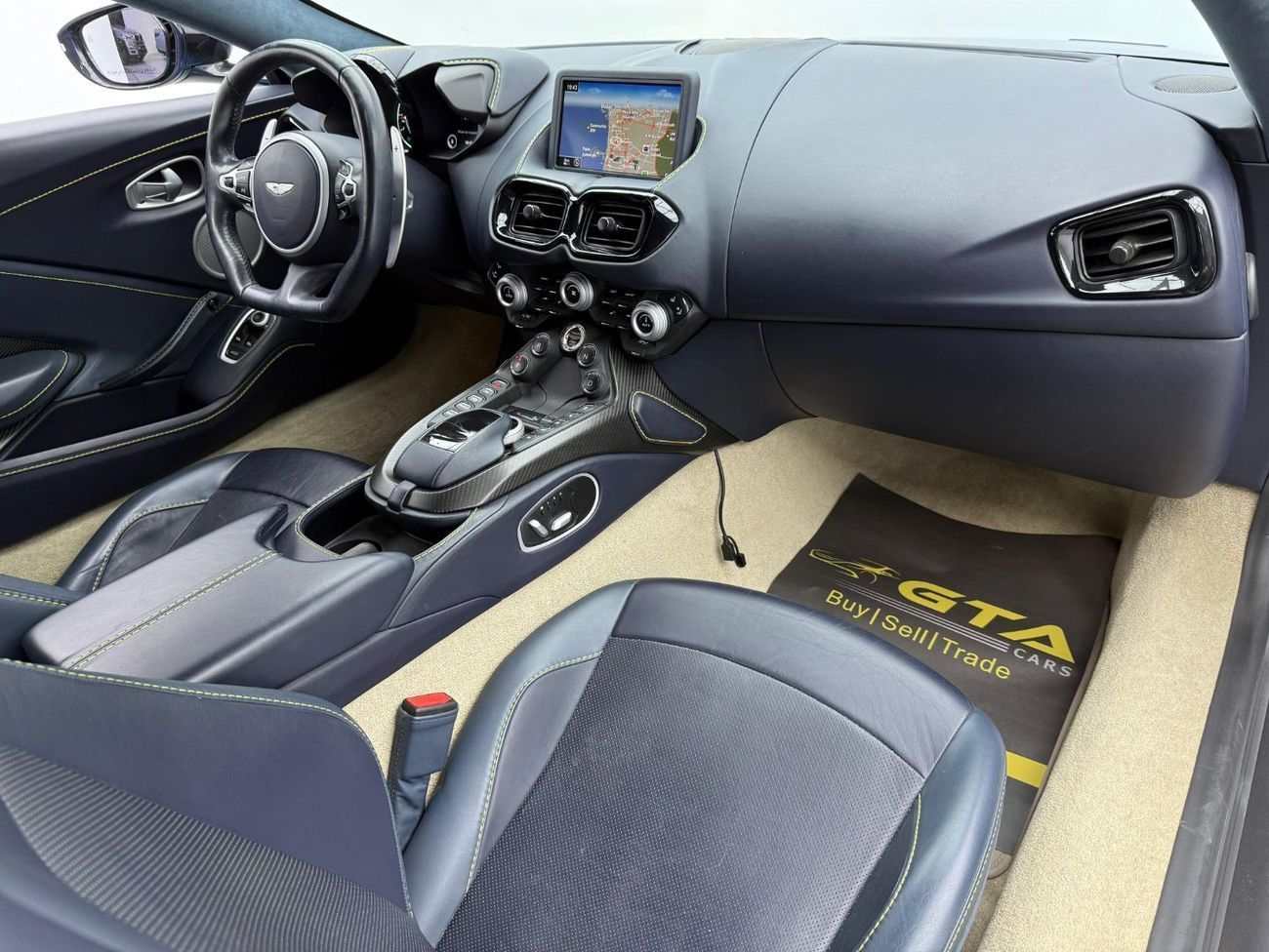 Aston Martin Vantage Std 4.0L 2020 Aston Martin Vantage V8, Warranty, Fully Loaded, Very Low Km, GCC