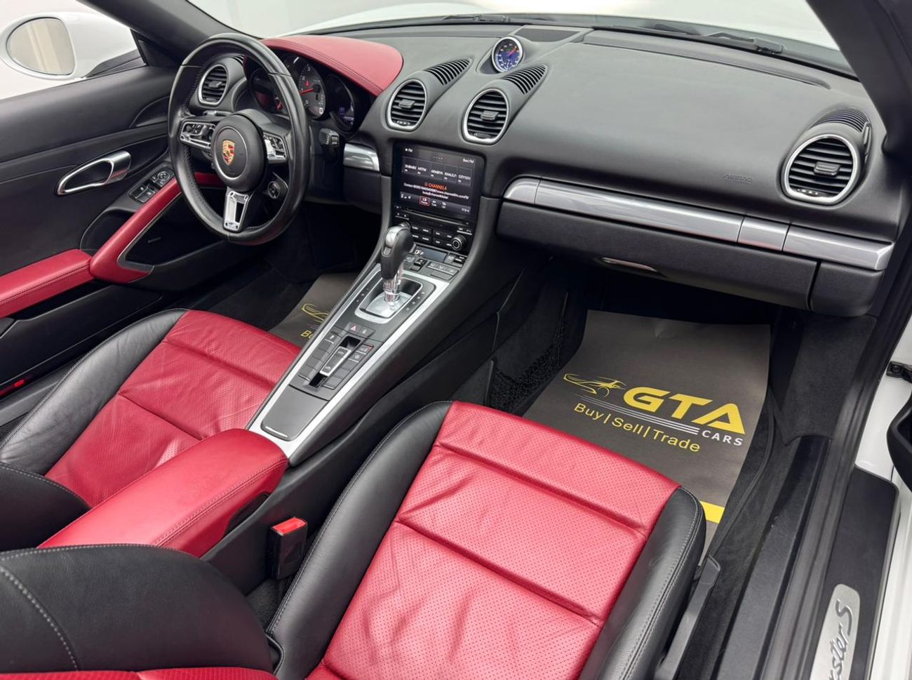 Porsche 718 Boxster S 2.5L A/T 2017 Porsche 718 Boxster S, Porsche Service History, Excellent Condition, GCC