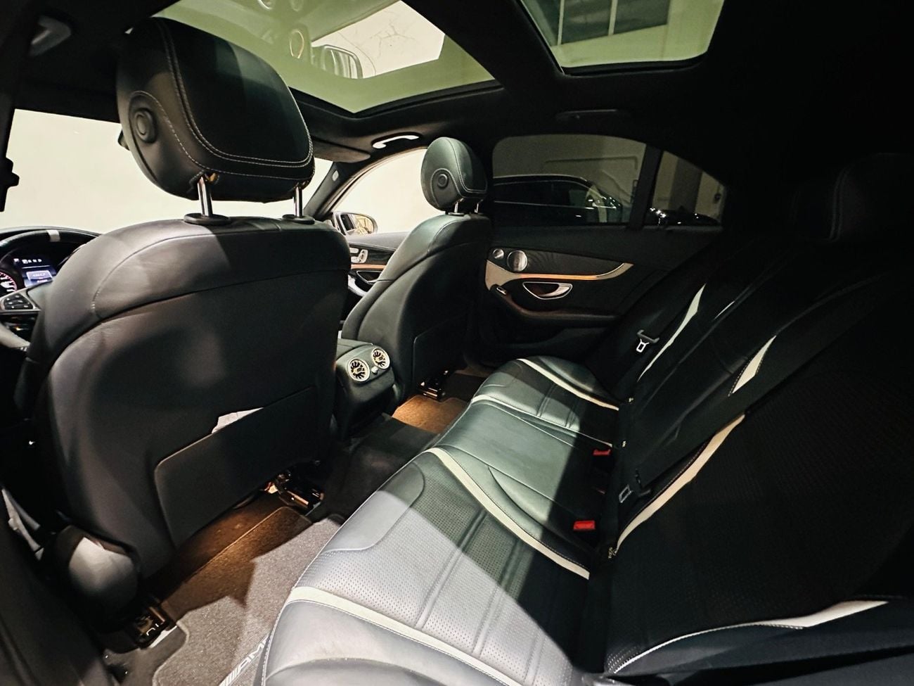 مرسيدس بنز C 63 S