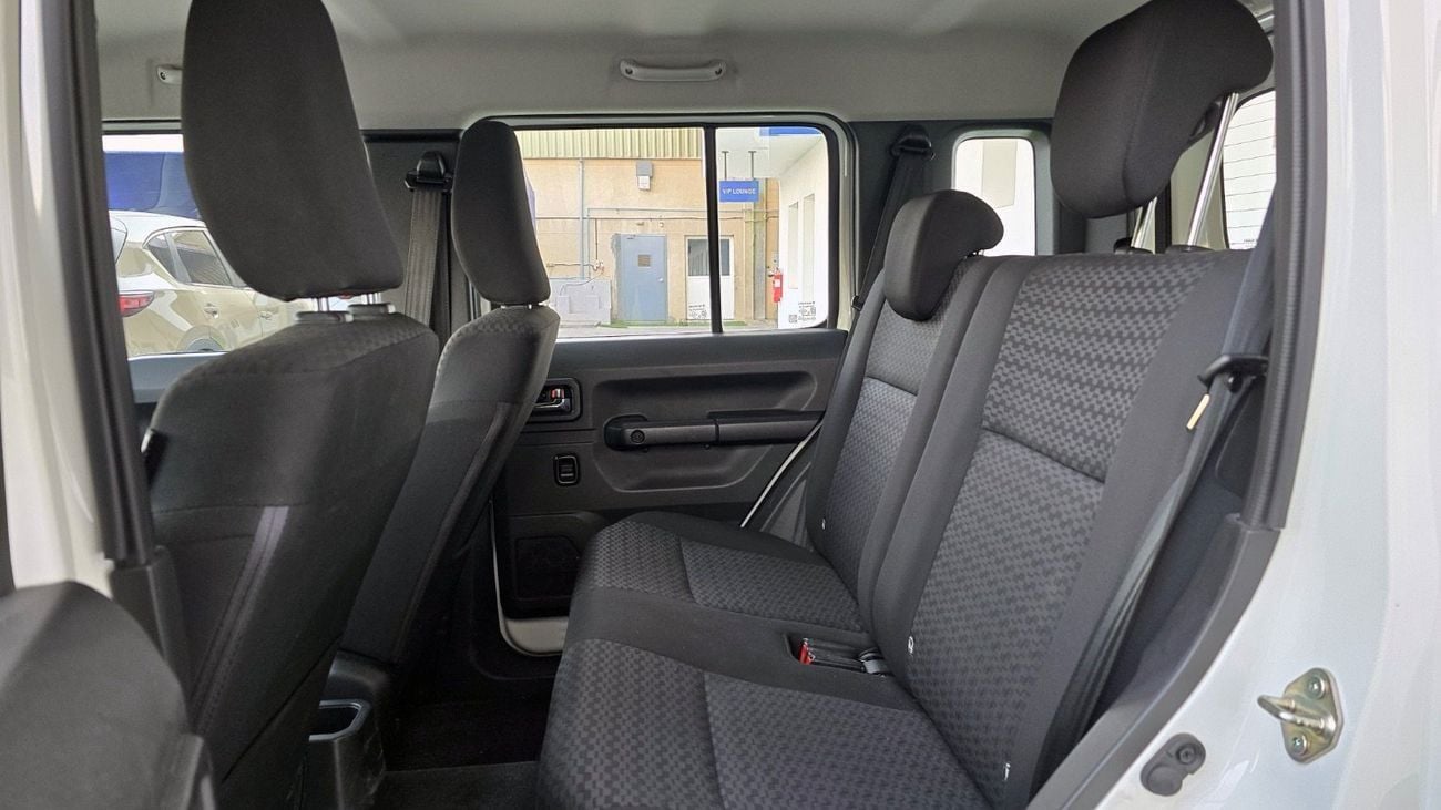 Suzuki Jimny GLX | Agency Warranty | Full Service History | GCC | Zero DP Support