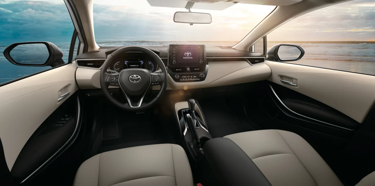 Toyota Corolla interior - Cockpit