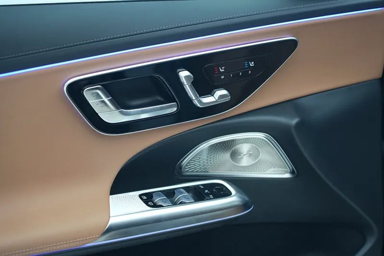 Mercedes-Benz E300 E 300 | GCC 0km | Agency Warranty | AMG Package