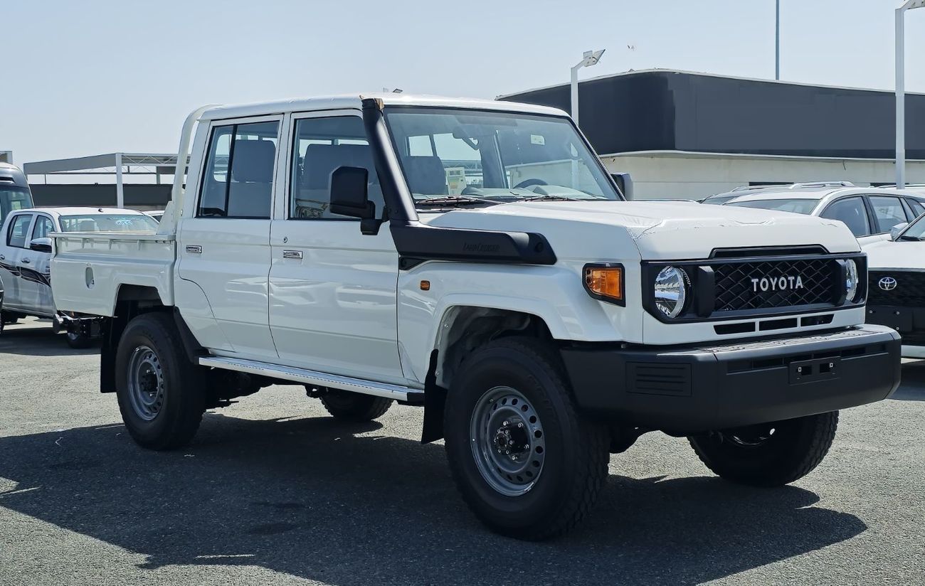 تويوتا لاند كروزر بيك آب TOYOTA LC 79 DOUBLE CABIN DIESEL 2.8 M/T - STD - E - 2025