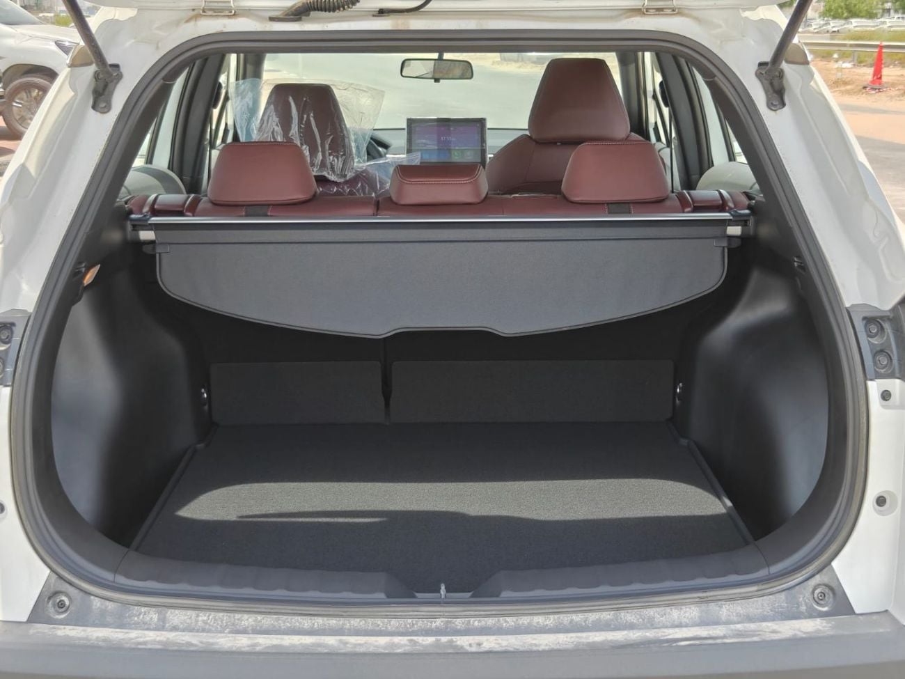 تويوتا كورولا كروس 2025 TOYOTA COROLLA CROSS 2L PETROL V