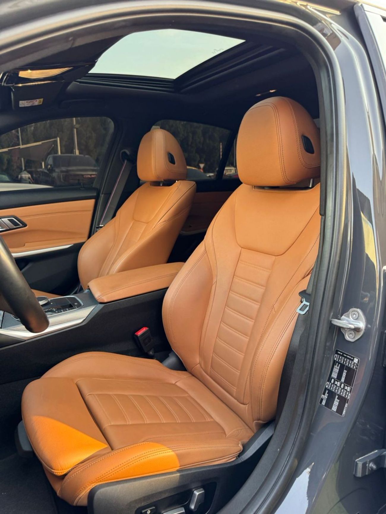 بي أم دبليو 330i Std بي ام دبليو 330i خليجي 2019 فل ابشن بحاله ممتازه بدون حوادث