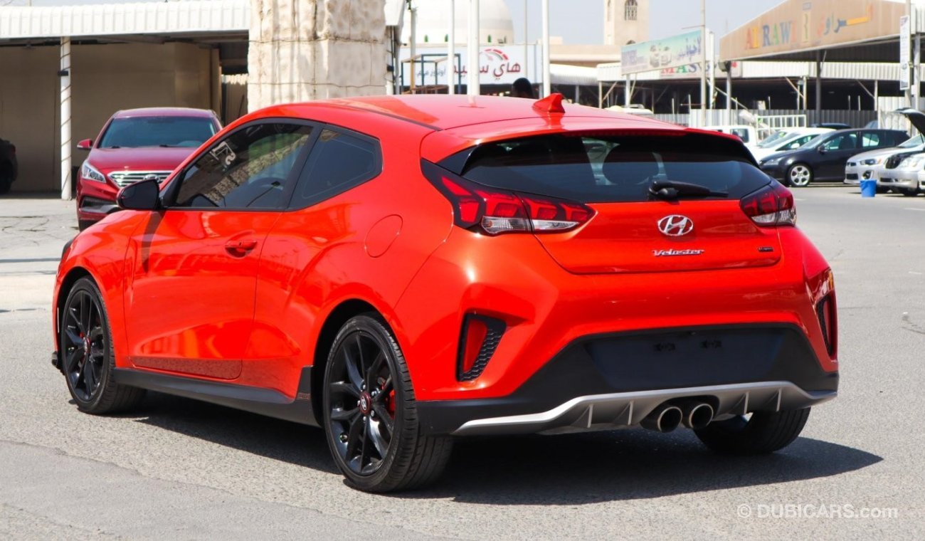 Hyundai Veloster