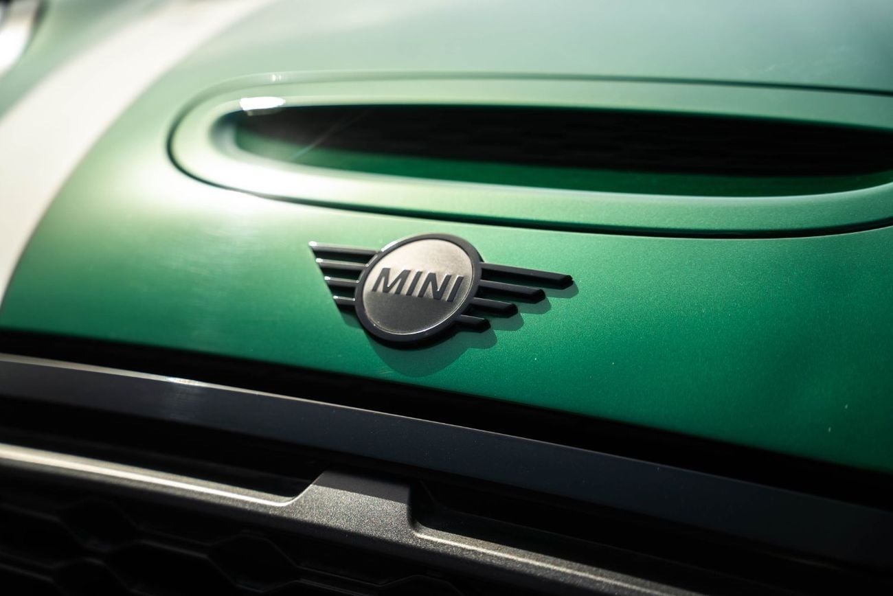 ميني كوبر إس JCW Kit 2022 Full Service History GCC Low Mileage 2.0L Turbo 4 Cylinders