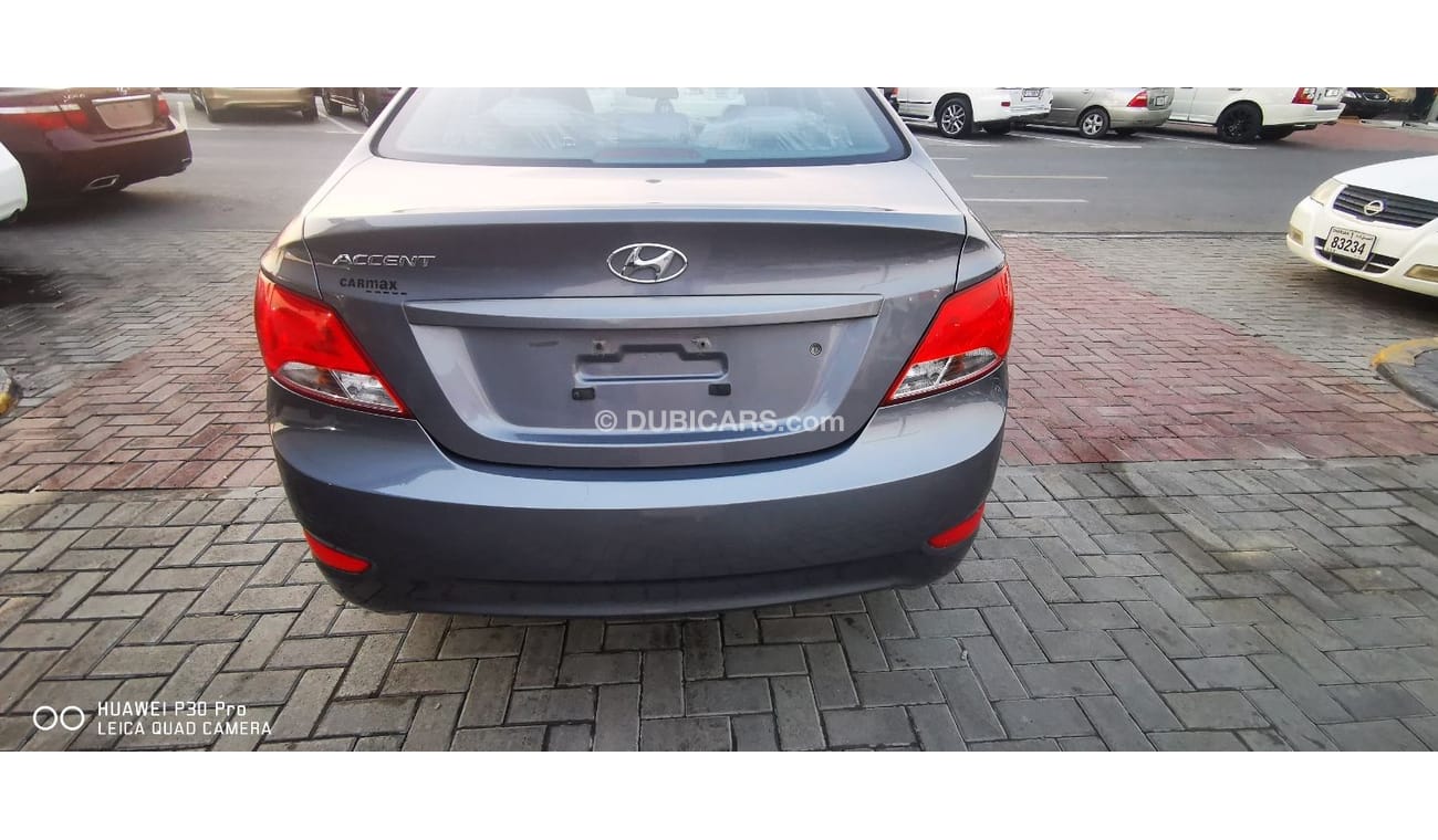 هيونداي أكسنت GL Hyundai Accent 2015 Free Accident (1.6 CC)