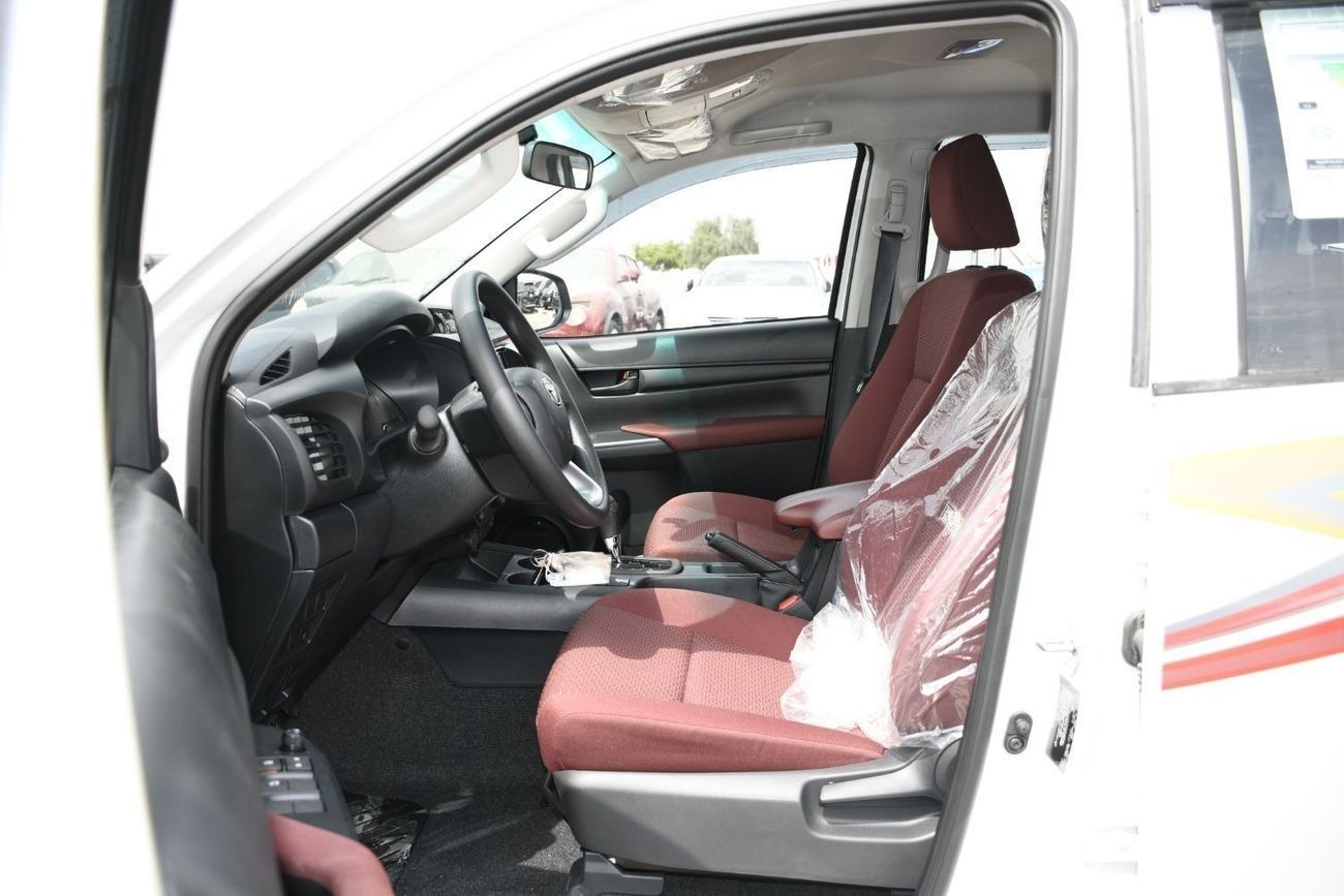 تويوتا هيلوكس 2.7L Automatic Basic option